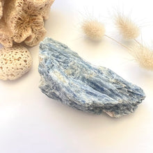 Load image into Gallery viewer, Kyanite Rough
